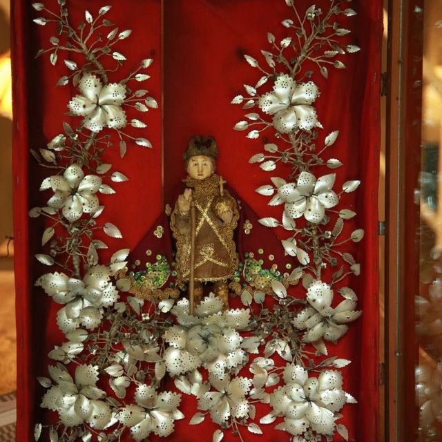 mother of pearls antiek , heiligen beeld