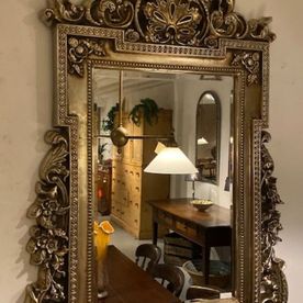Spiegel met baroklijst