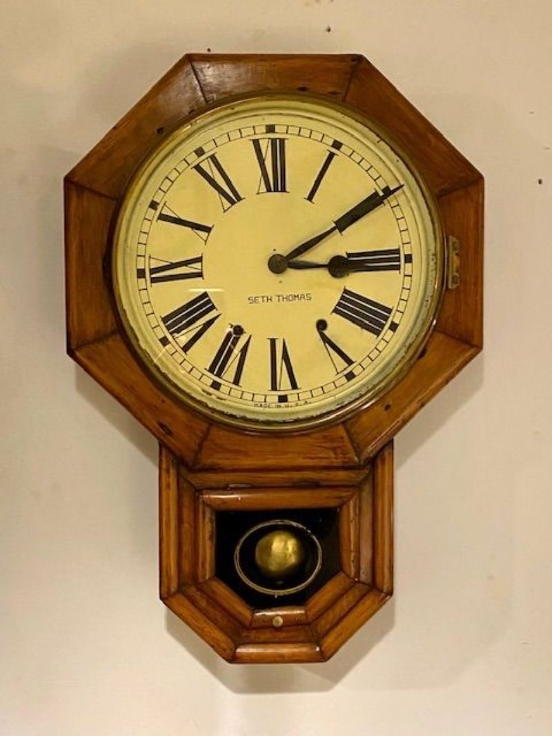 Houten rugulateur klok
