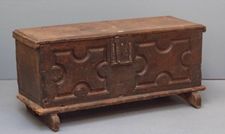Antieke houten kist