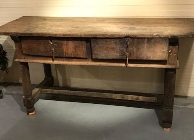 Rustieke antieke wandtafel