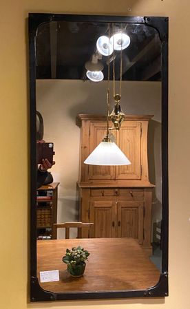 Ijzeren spiegel Almondehoeve