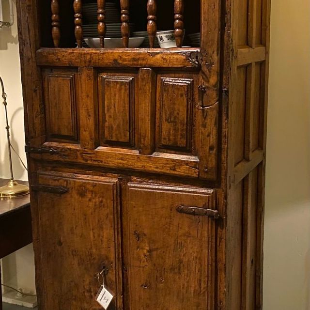Spaanse kast antiek 17e eeuw
