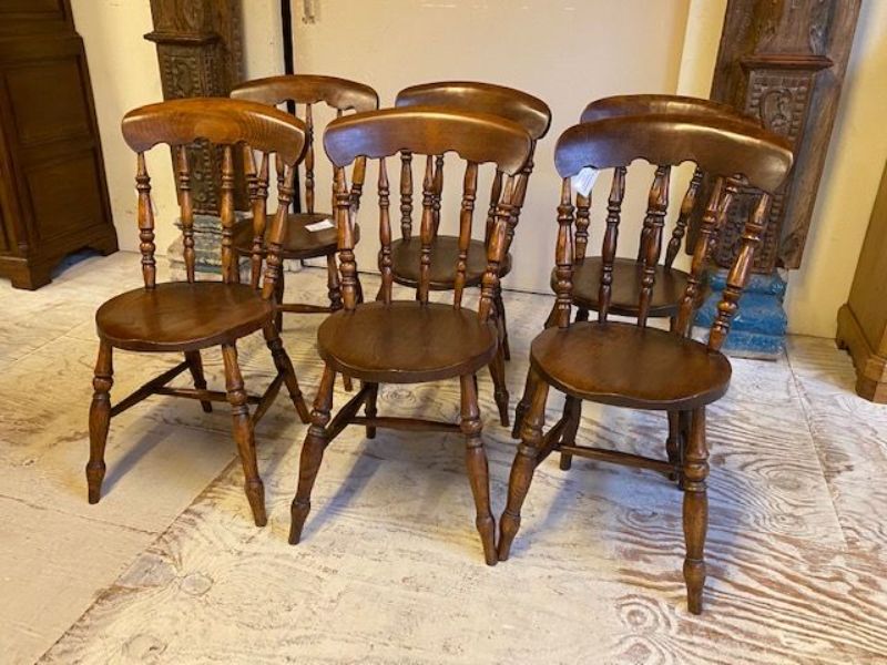 Antieke houten stoelen Engeland