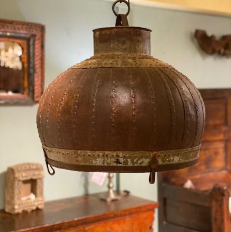 Grote ijzeren lamp