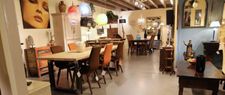 Tafels en stoelen