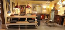 Uitgebreide showroom Almondehoeve